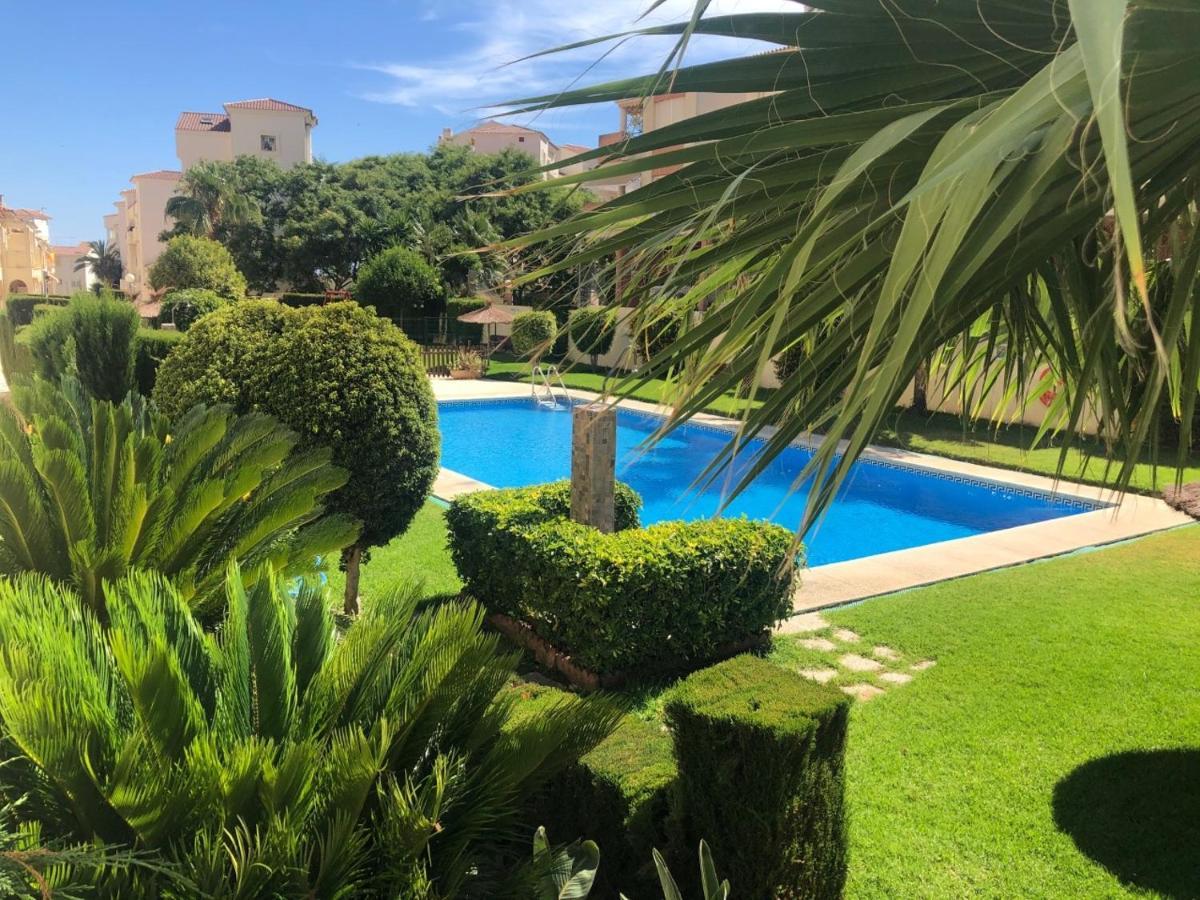 Bonita Y Moderna Habitacion A 300M De La Playa Apartment Беналмадена Екстериор снимка